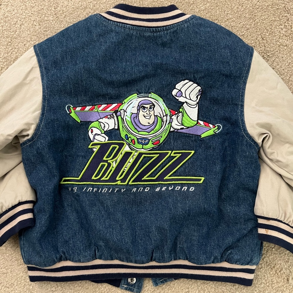 Like new Buzz Lightyear jacket. Only worn once.
